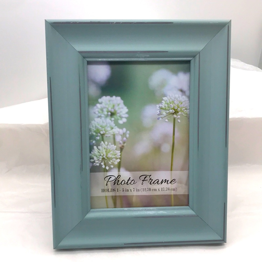 Photo Frame Wood 5” x 7” Distressed Painted